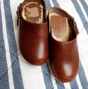 Hanna Andersson clogs